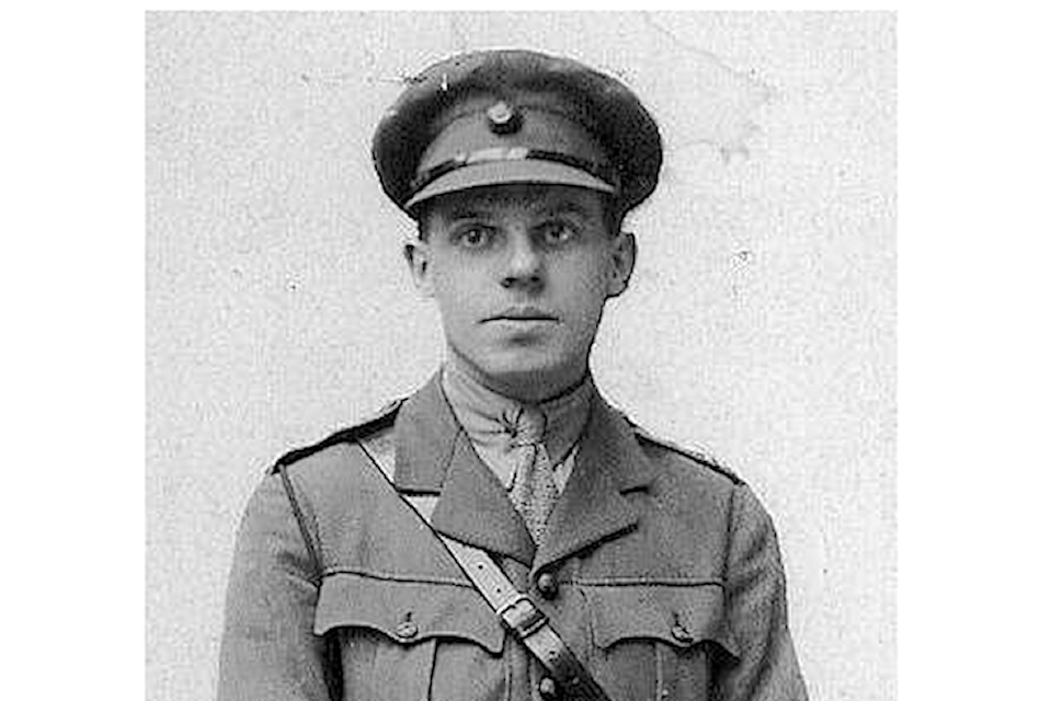 Graves of 2 soldiers rededicated 100 years after they were killed in World War 1