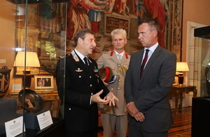 Minister for the Armed Forces Mark Lancaster (r) with Defence Attache at the British Embassy in Rome Colonel Lindsay MacDuff (c) and General Fabrizio Parrulli, Carabinieri for the Protection of Cultural Heritage