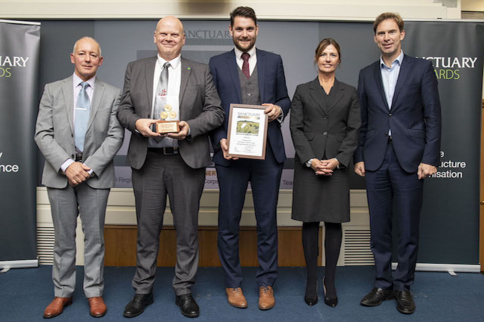 Rehabilitated veterans and microplastics clean up receive military conservation award