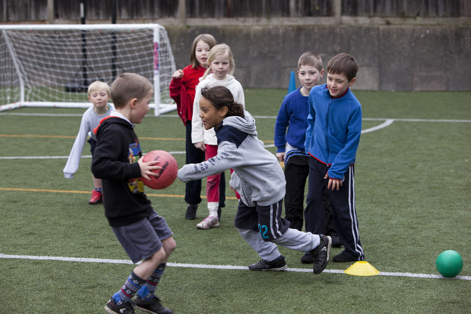 Government and top sports bodies to help children play more sport