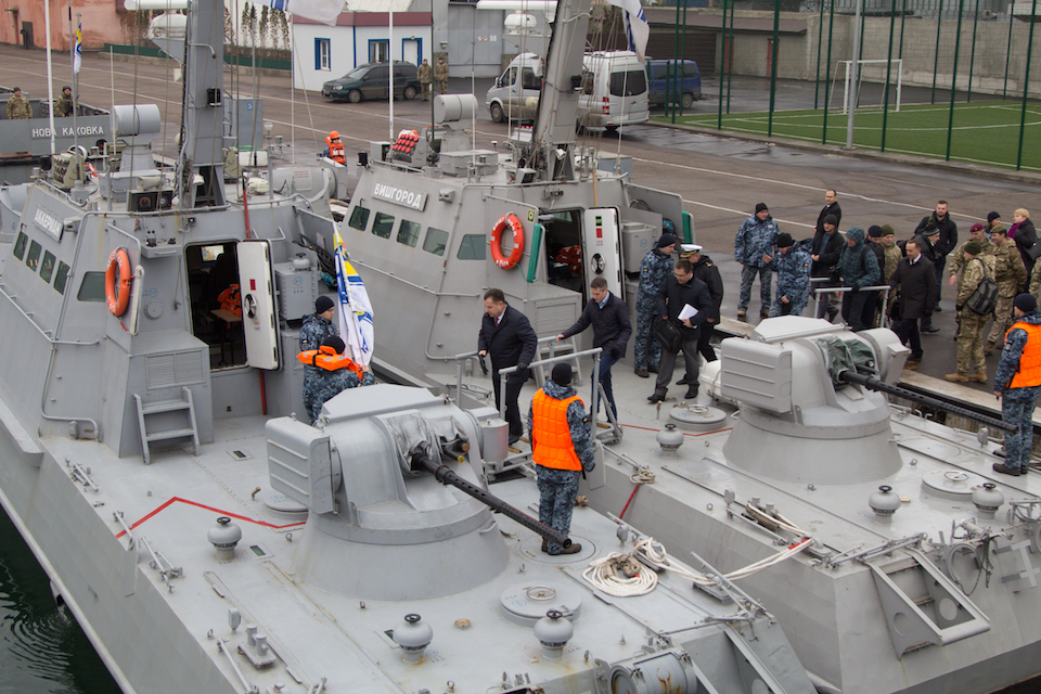Defence Secretary reaffirms support to Ukraine in the face of Russian aggression