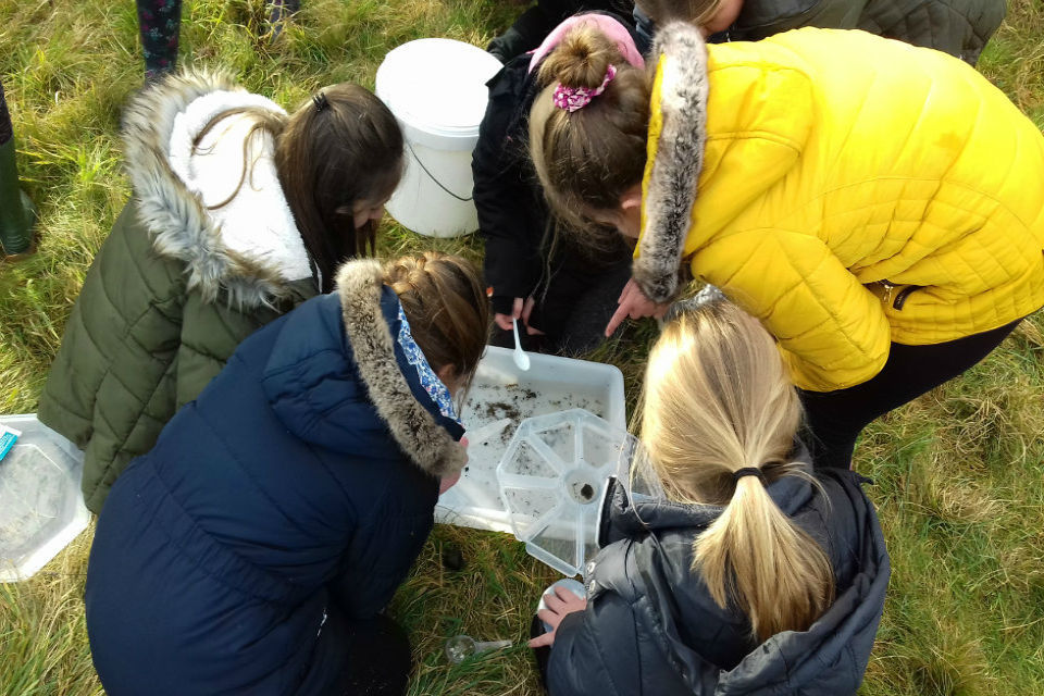 Gloucestershire school children learning to love nature with help from the Environment Agency