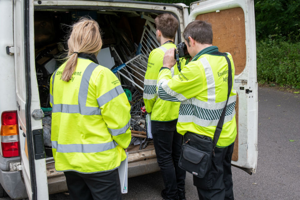 Vehicle seized and waste carrier to pay almost £5,000