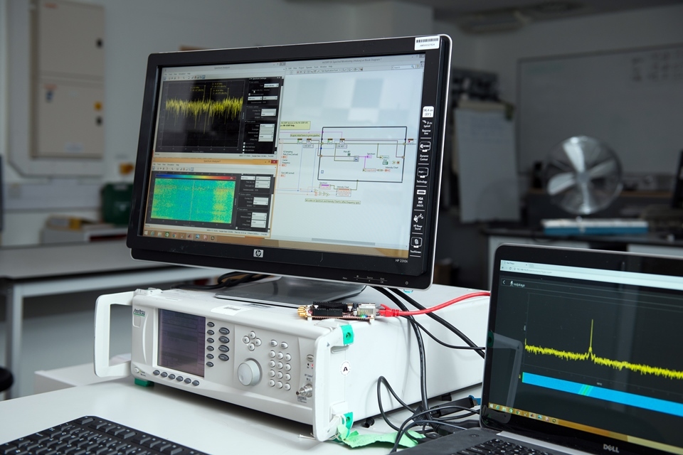 Dstl Unveils First ‘Searchlight’ Event at Cranfield University