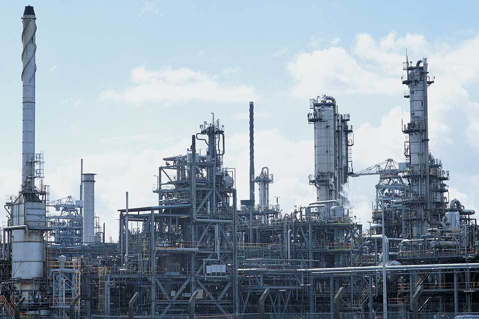 Guidance for businesses to register on new UK IT service for chemical regulation