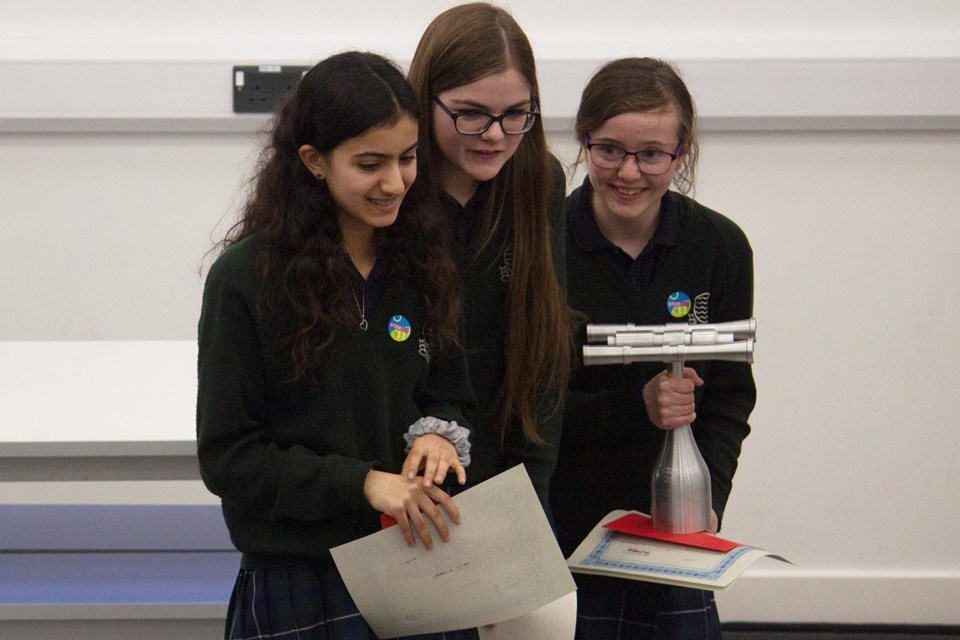 Dstl backs local STEM challenge for girls