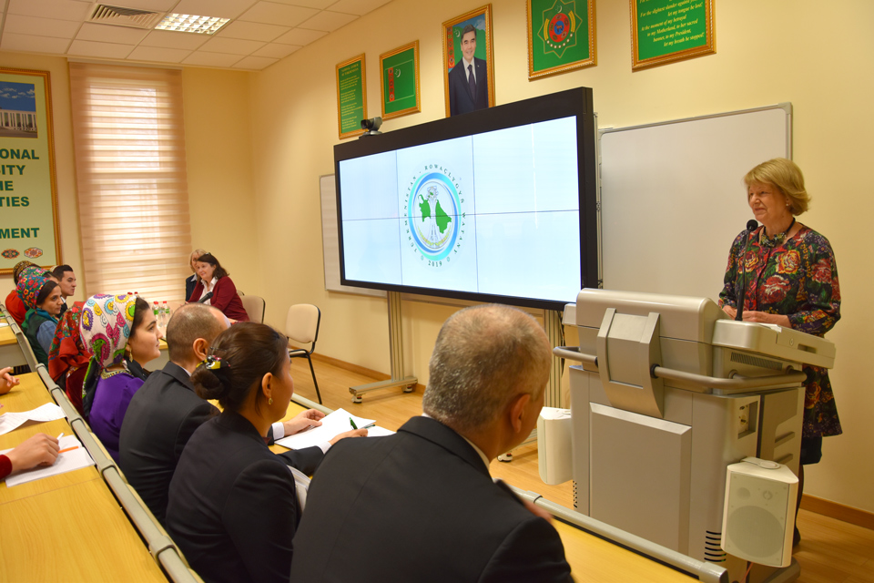 Baroness Nicholson at the International University for Humanities and Development 