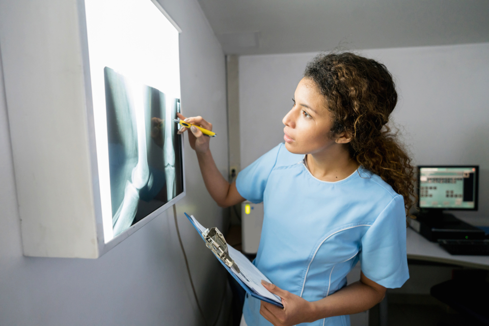 Using AI in NHS diagnosis: apply for funding