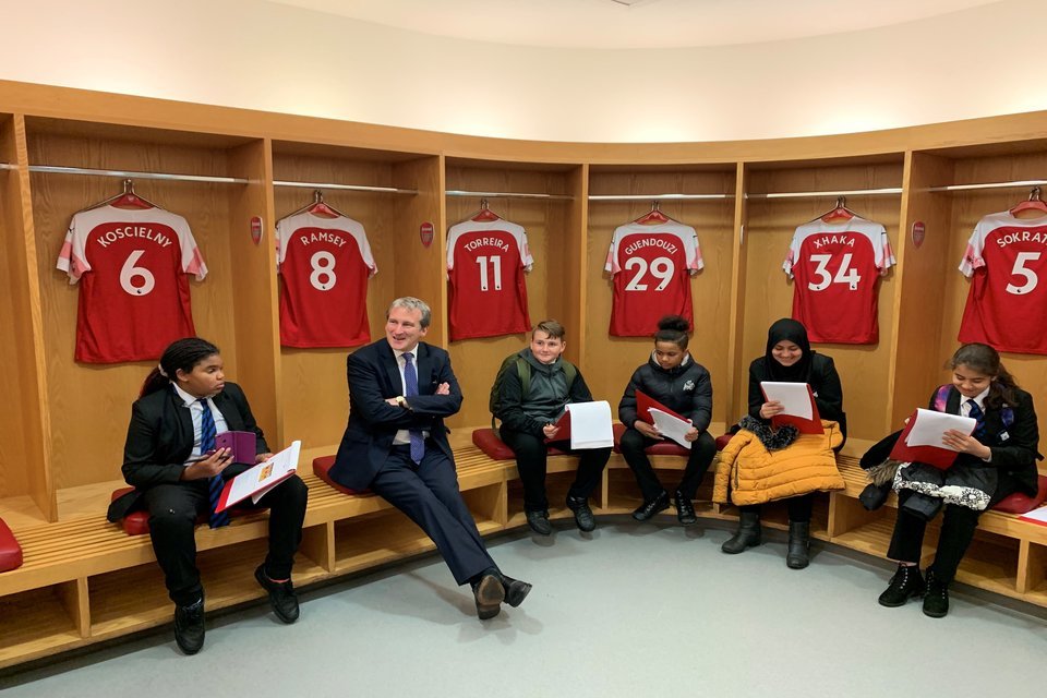 Hinds visits Arsenal’s league leading language project