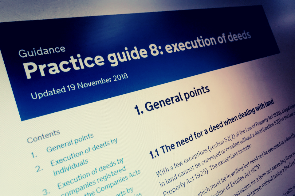 Execution of deeds by corporate bodies