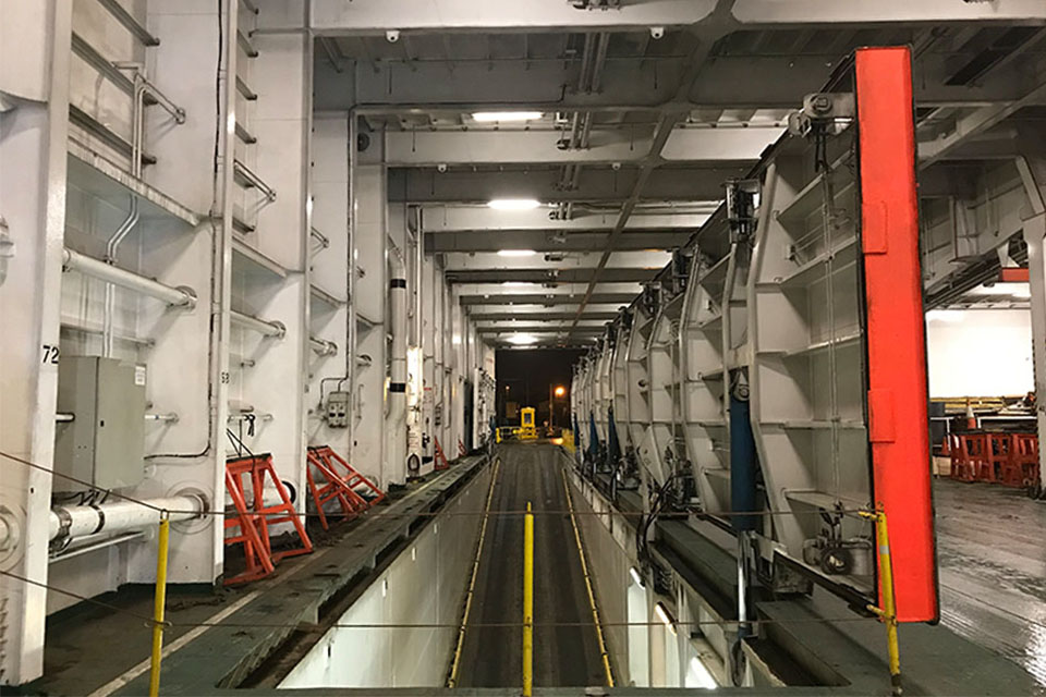 Seatruck Pace hatch opening and ramp