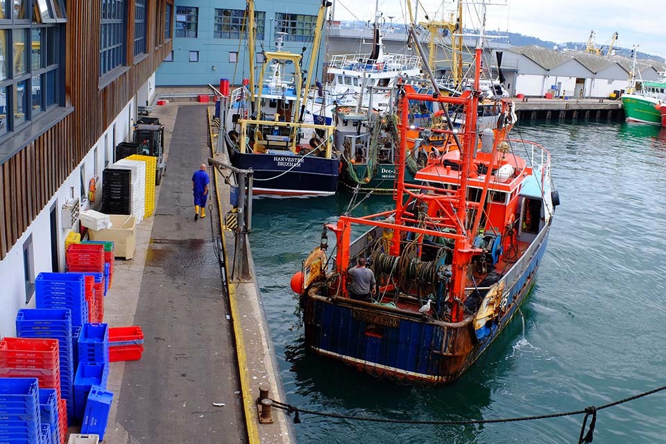 Specialist life vests to improve fishing safety
