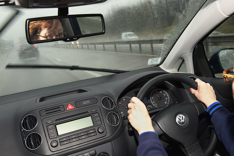 Government looks at steps to make new drivers safer