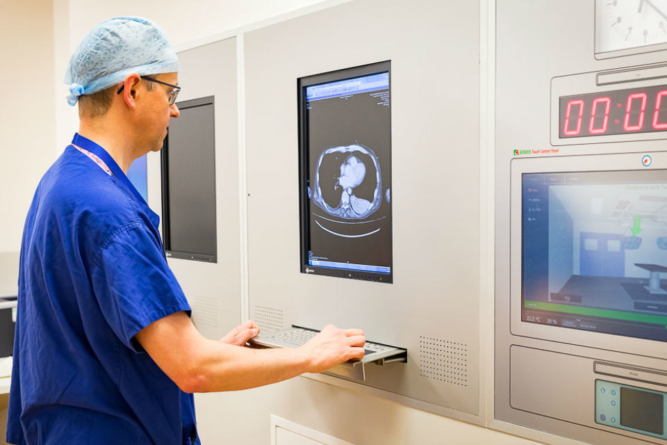 Health Secretary announces £250 million investment in artificial intelligence