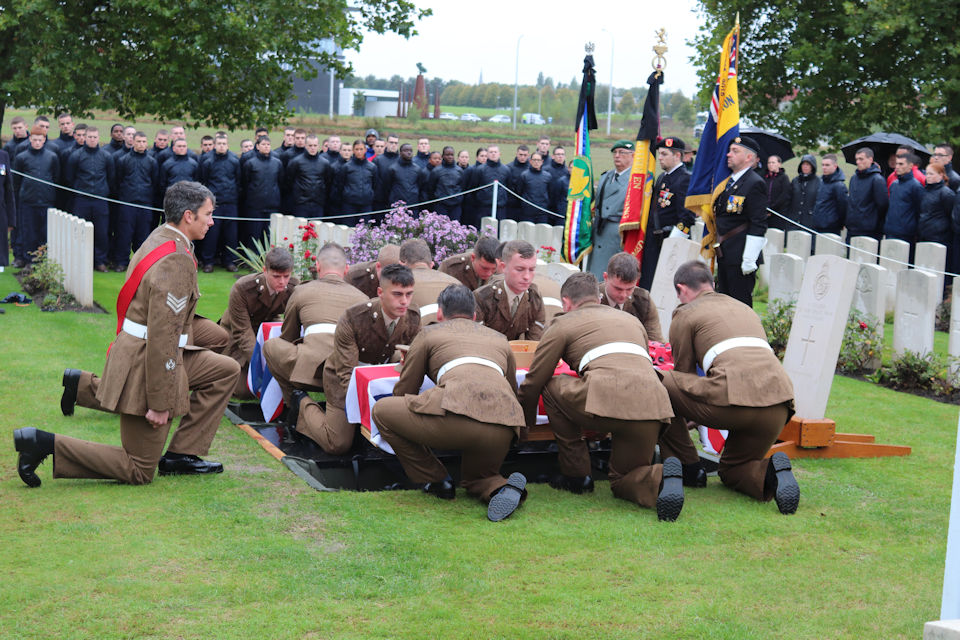Two WW1 Soldiers Of The Royal Fusiliers (City of London Regiment) are finally laid to rest.
