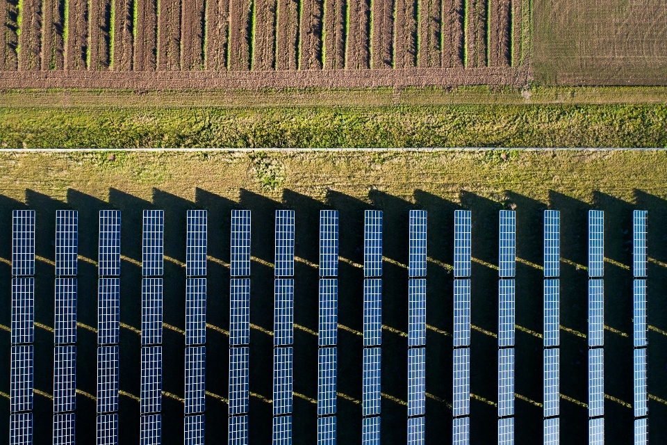 Modernising access to smart energy data: apply for contracts