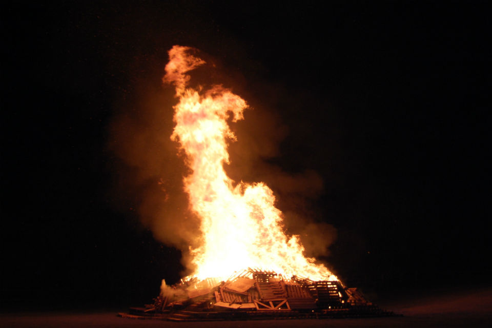 Remember remember bonfire night but make it legal and safe