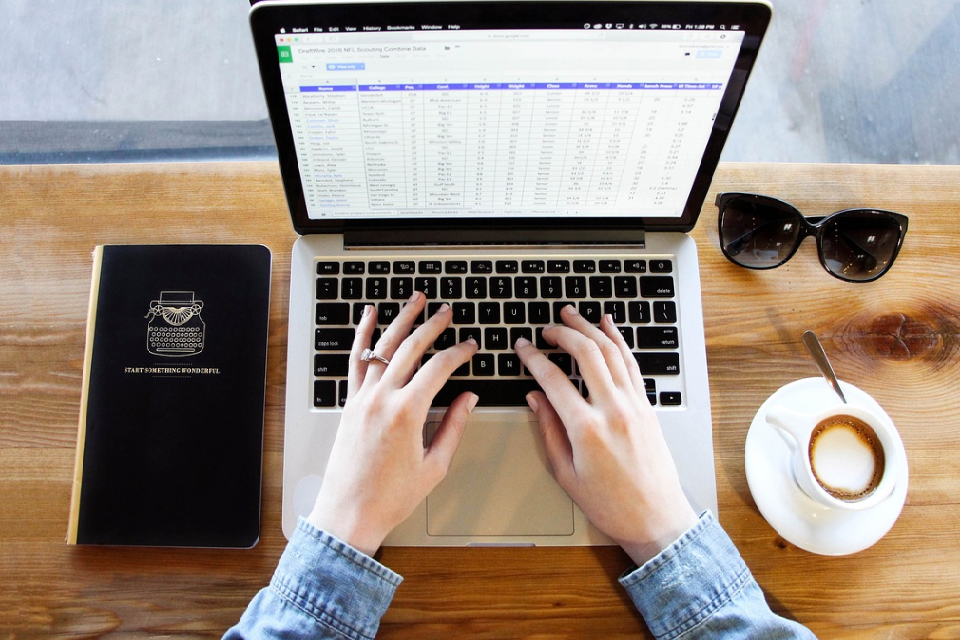 Civil news: check live case work with new status report service