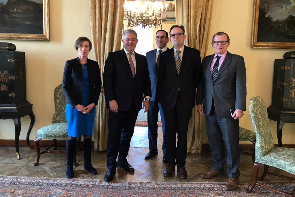 Security Minister visits Czech Republic