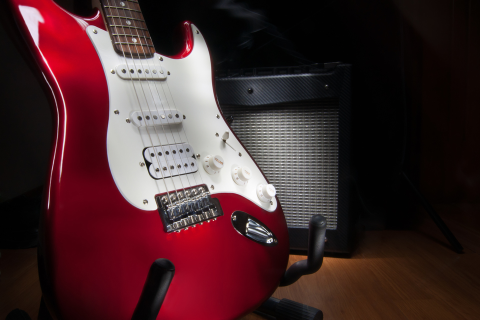 Guitar maker fined £4.5m for illegally preventing price discounts