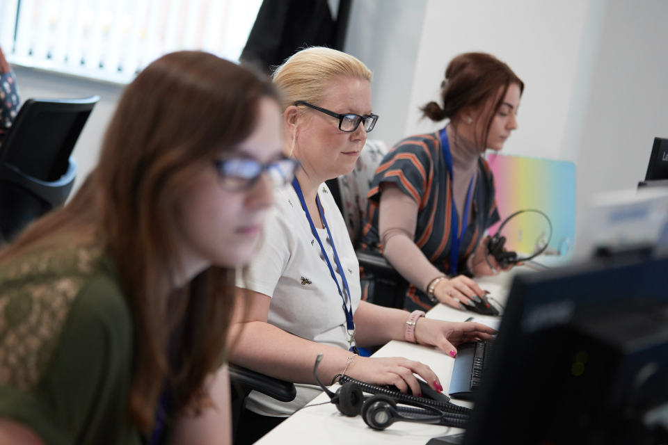 Courts and tribunals service centres to pilot longer hours GOV.UK