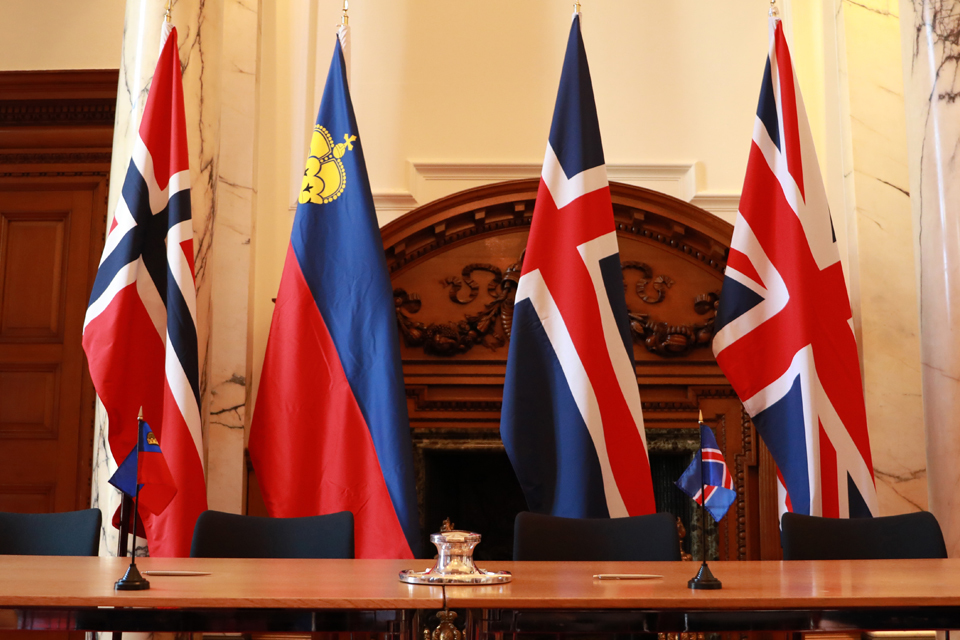 Uk and eea efta states sign separation agreement