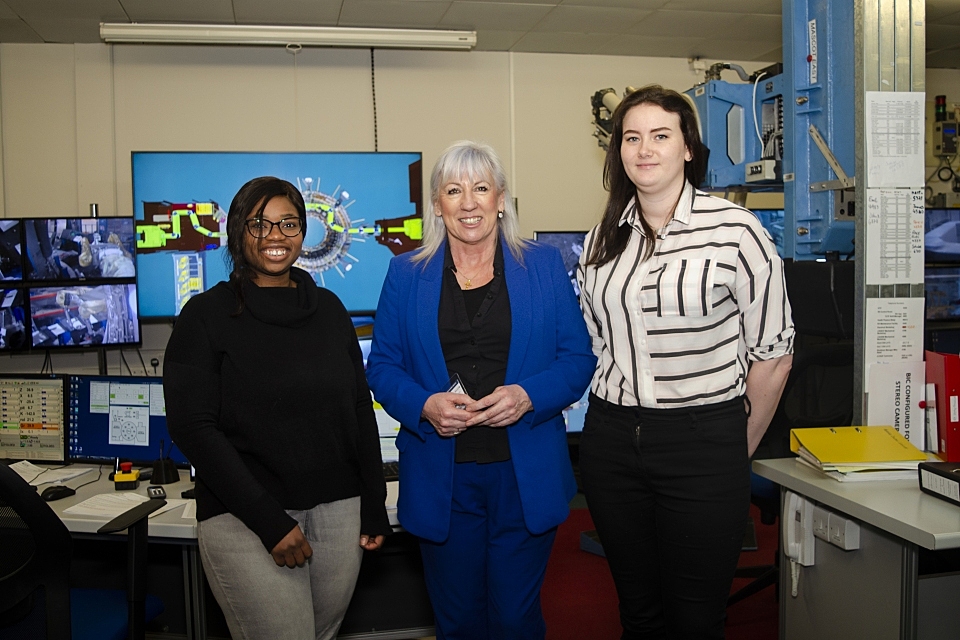 New Science Minister chooses UKAEA for first major visit