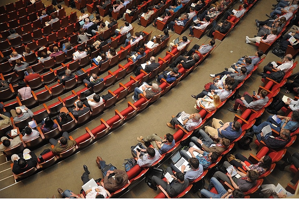 Universities told not to alter applicants’ offers