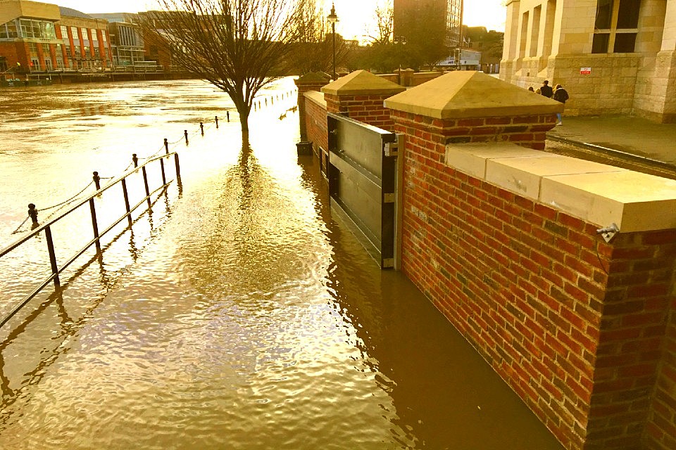 York flood scheme continues in line with Covid 19 guidelines