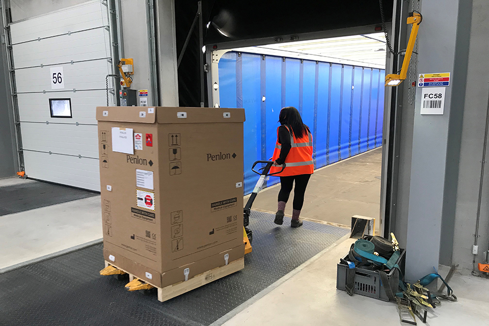 MOD delivers 10,000 items of critical medical equipment to NHS