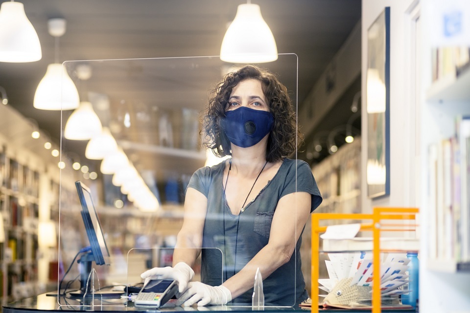 Face coverings mandatory in shops, supermarkets, shopping centres and enclosed transport hubs from Friday