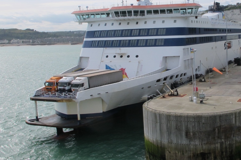 Government secures critical freight flows as UK nears end of transition period