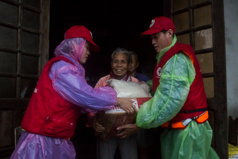 UK announces £1m towards the international response for people affected by the typhoon and extreme flooding in Southeast Asia