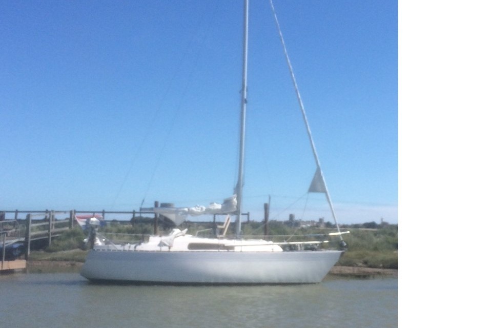 Yacht people smugglers jailed