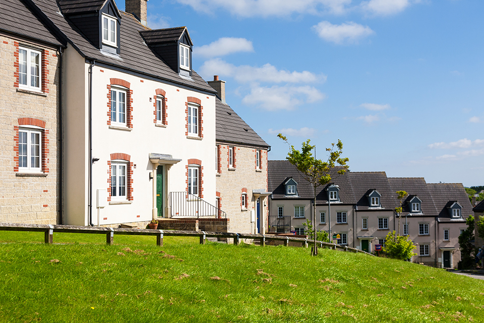 Government reforms make it easier and cheaper for leaseholders to buy? their homes?