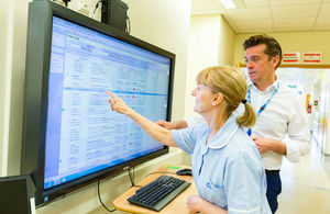 Nurse using a screen