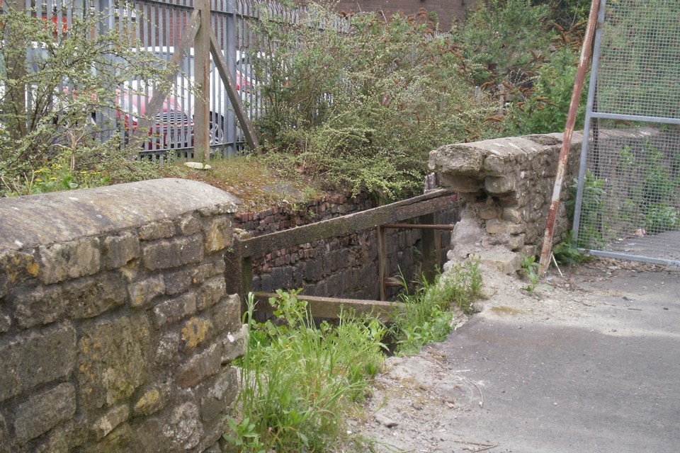 Bristol landowner Maysouth Ltd fined for neglecting riverside wall