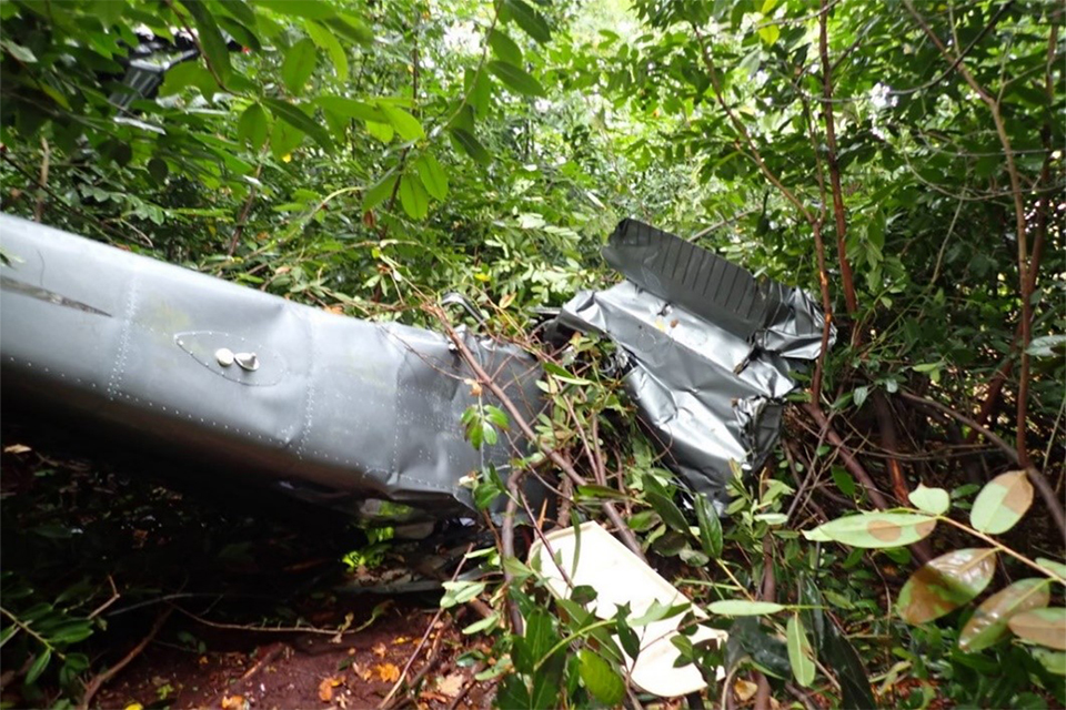 AAIB Report: G BLOS, after takeoff the aircraft lost altitude and crashed into woodland, Romsey, Hampshire