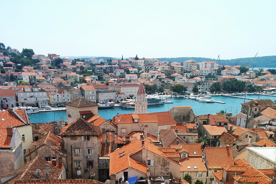 Travel update: new destinations added to government travel lists