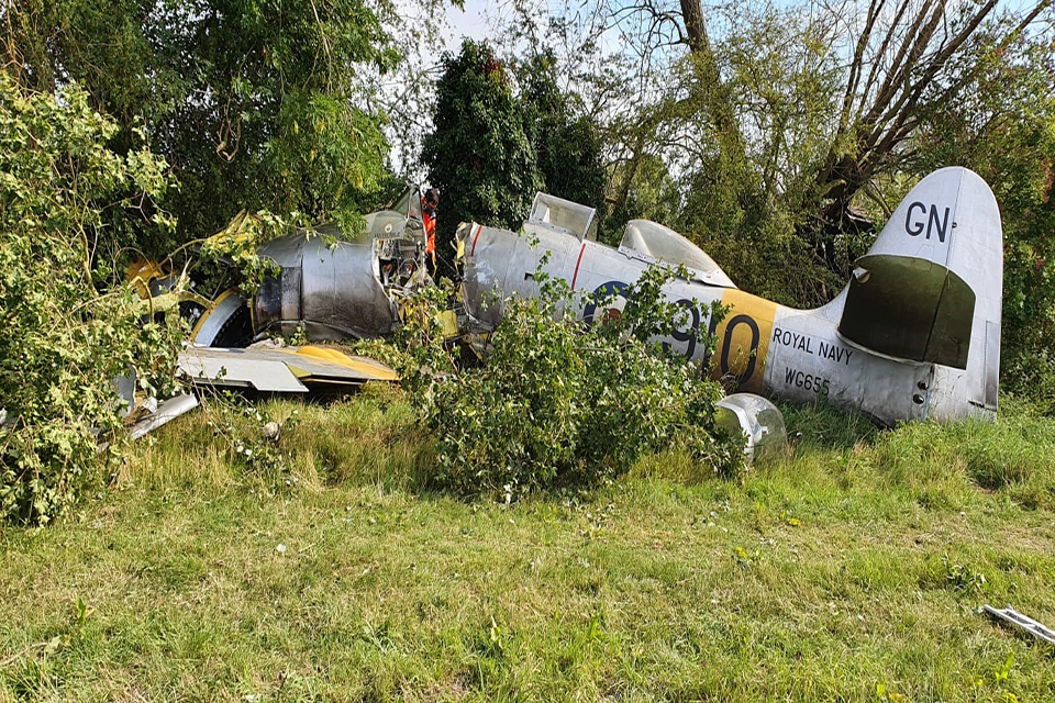AAIB Report: Hawker Sea Fury T MK.20, forced landing following engine failure, near Button End, Cambridgeshire