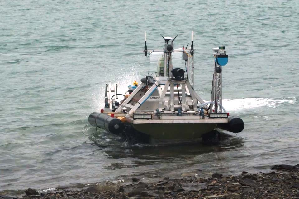 Dstl trials innovative solutions to ‘wet gap’ military challenge