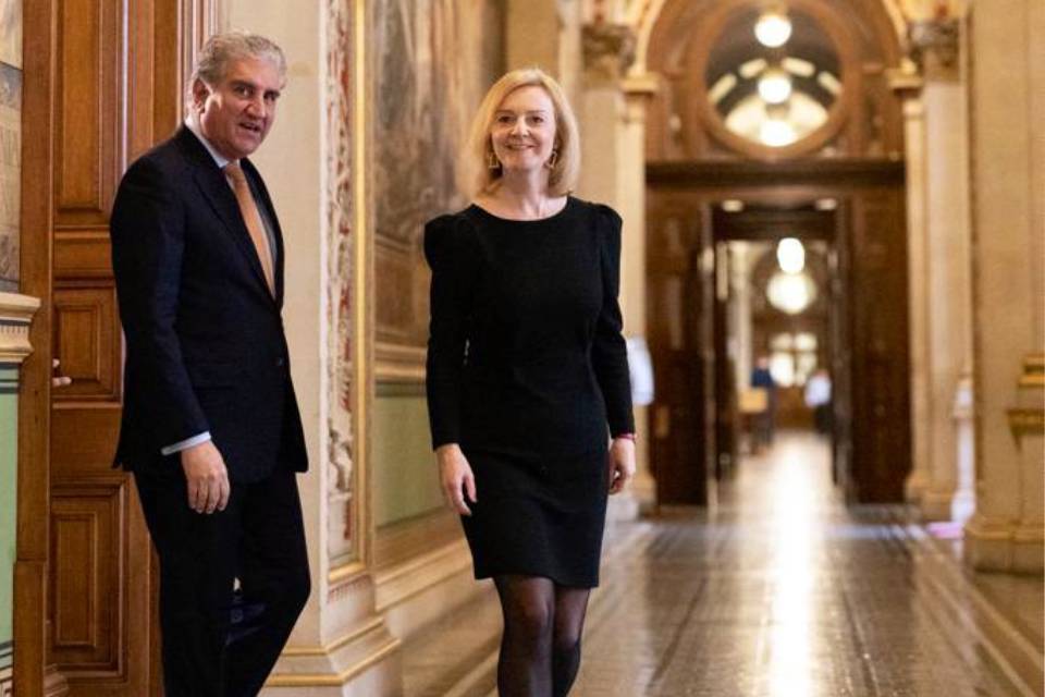 Foreign Secretary meeting with the Foreign Minister of Pakistan, 28 ...