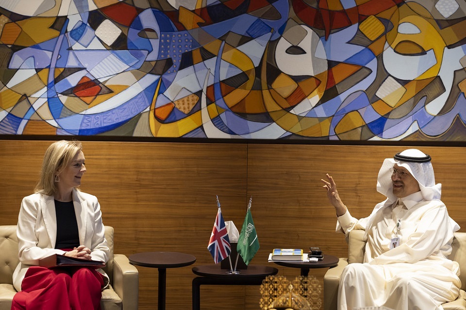 Foreign Secretary visits the Gulf to boost economic and security ties, October 2021