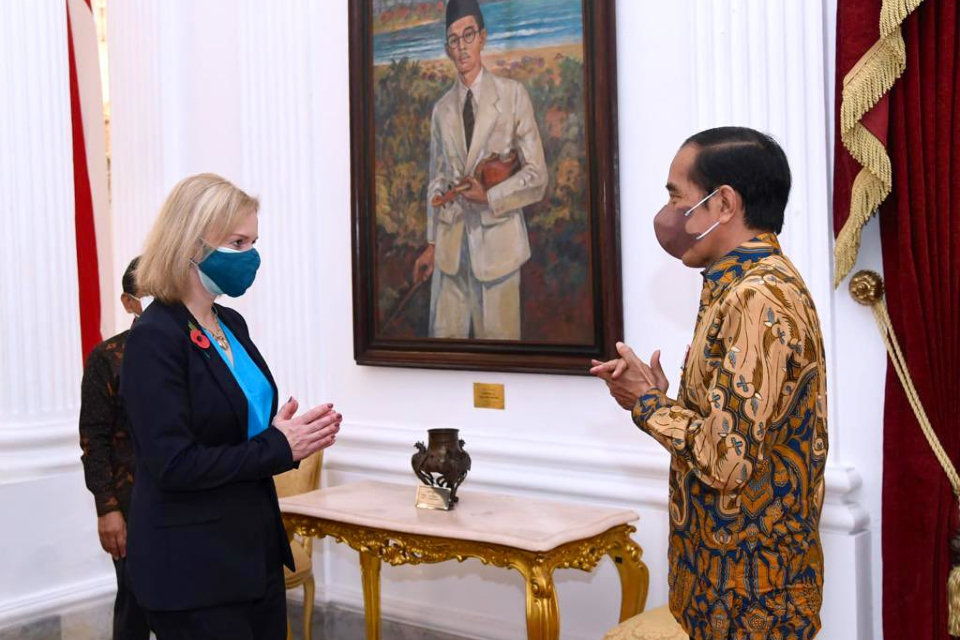 Foreign Secretary visits Indonesia to build partnership for the future