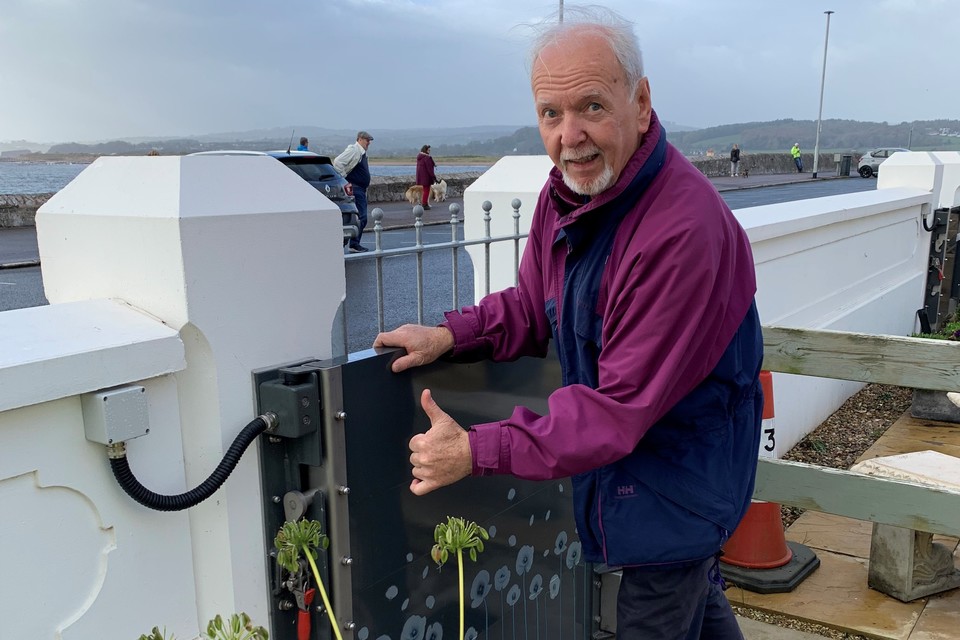 Exmouth tidal defence test a great success