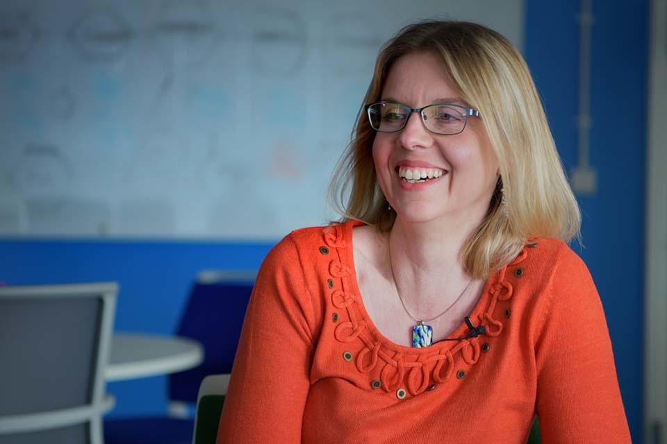 Dstl Fellow wins national innovation and creativity award