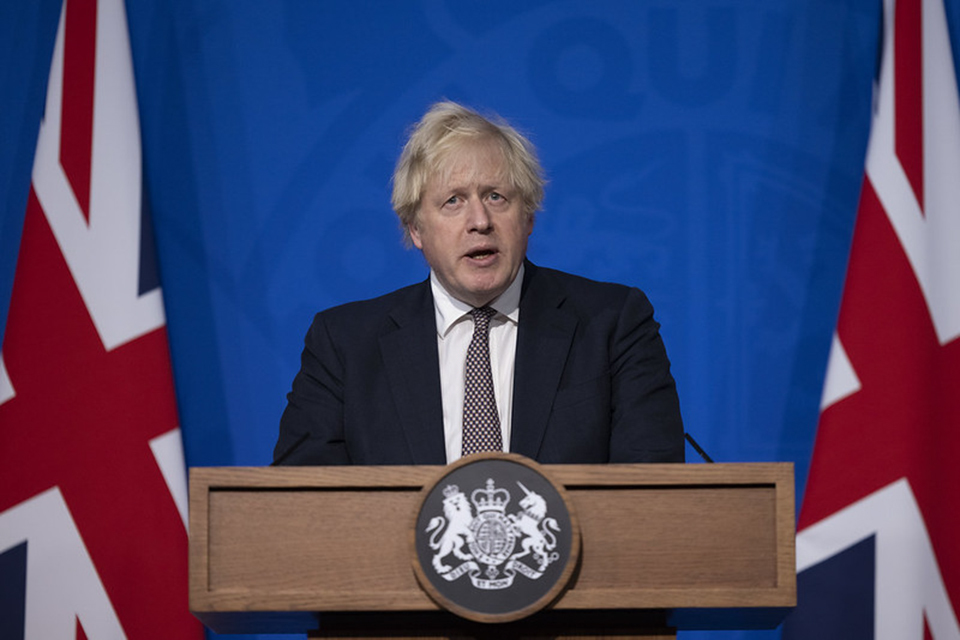 Prime Minister sets out new measures as Omicron variant identified in UK: 27 November 2021