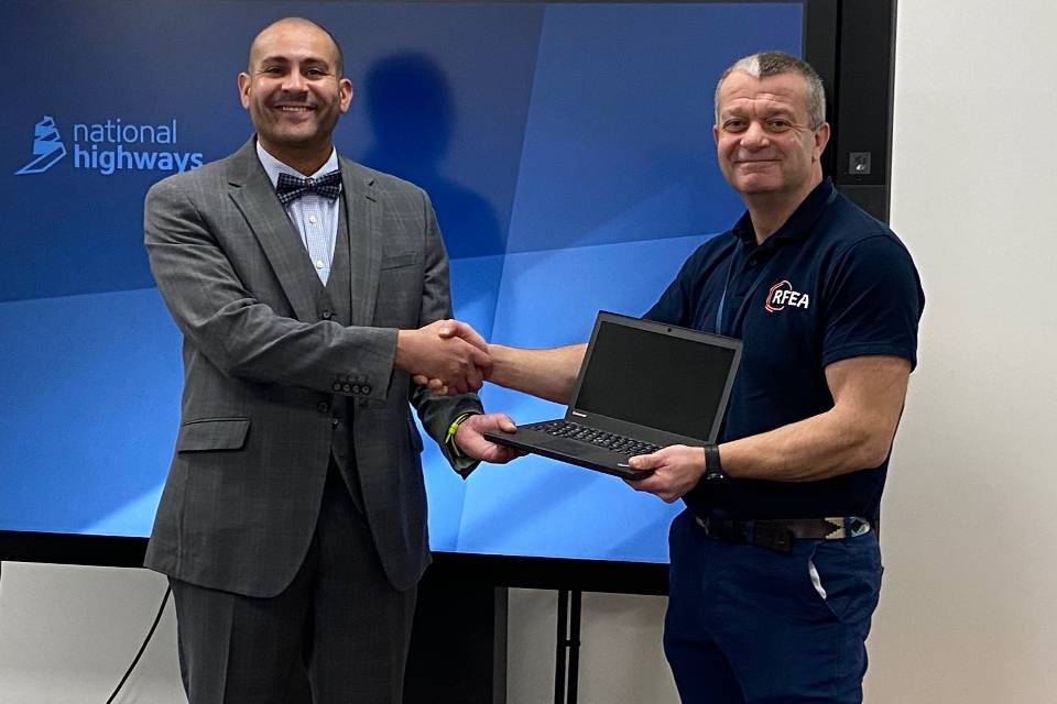 Job-seeking veterans add hi-tech kit to their armoury thanks to National Highways gift