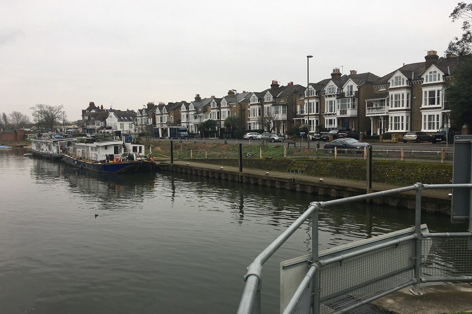 Kingston boater fined for illegal moorings