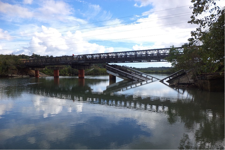 UK Government helps British business export emergency bridges to Ghana